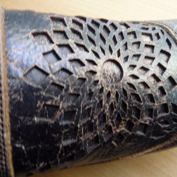 BED STU JINKIE BLACK/BEIGE DISTRESSED LEATHER PATFORM HEEL SANDALS BOHO SIZE 8 - Picture 2 of 5